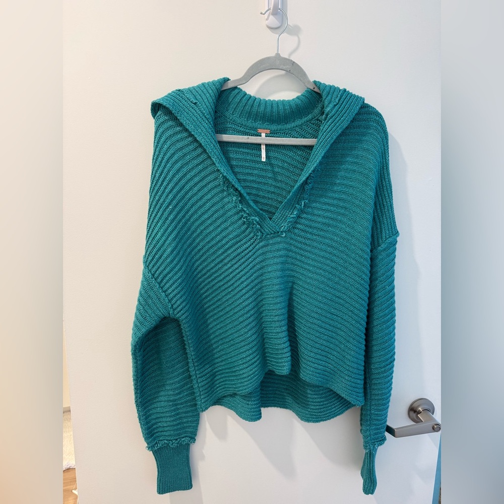 FREE PEOPLE SWEATER SIZE XS